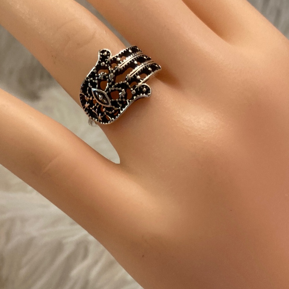 Elegant Silver Hamsa Hand Ring Size 7